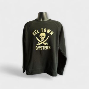 EEL TOWN Applique Crewneck Raglan Sweatshirt